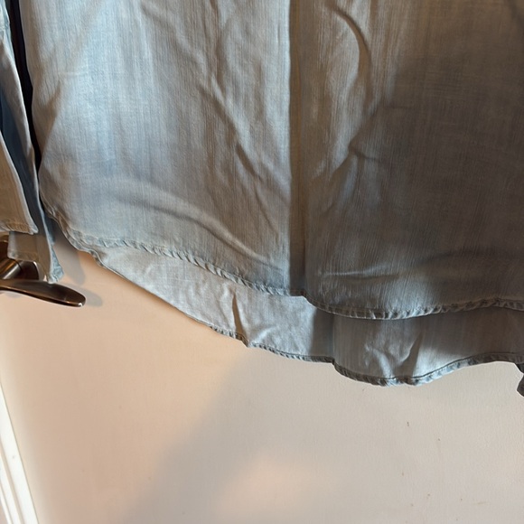 Cloth & Stone Chambray Long Sleeve Tunic Style Shirt, Size Large - Picture 4 of 4